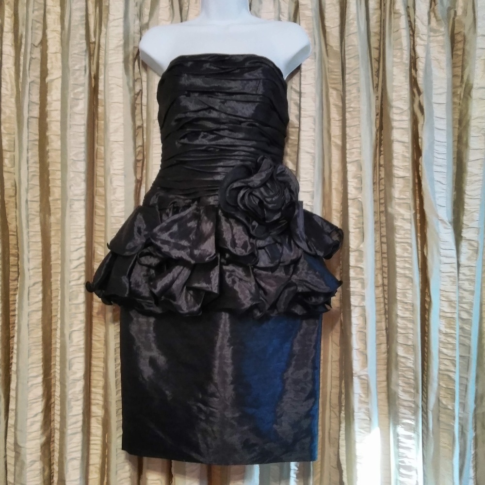 Size 8 A.J. Bari Vintage Black Formal Dress